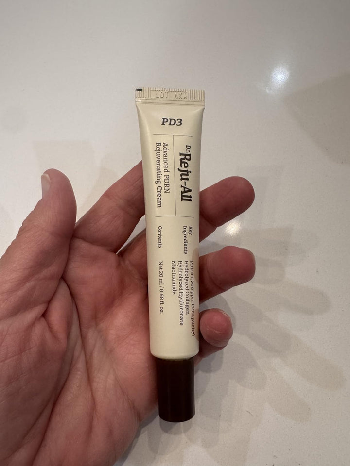Review by — Jessica L.